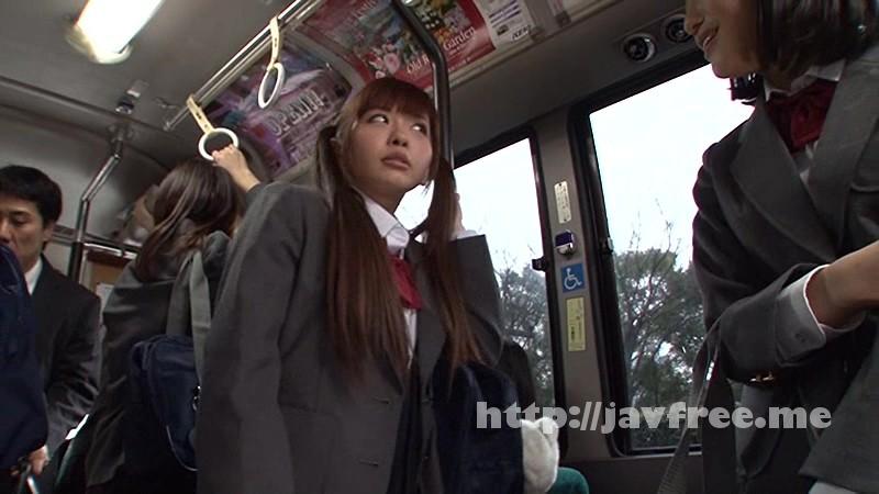 [DANDY-488] 「間違えたフリして女子校通学バスに乗り込んだら発情期の2人組に挟まれて‘ガツガツ’ヤられた」VOL.1