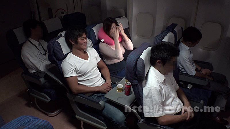 [HD][DANDY-575] 「飛行機の隣の席に座った青年が超タイプ◆エコノミー席の密着感に焦らされ感度が上がった巨乳美女は座位ピストンに拒みながらも腰フリが止まらない」VOL.1