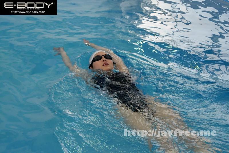 [EBOD-569] 鍛え上げられた競泳選手の肉体美！全国大会出場現役アスリートE-BODY専属デビュー なつき