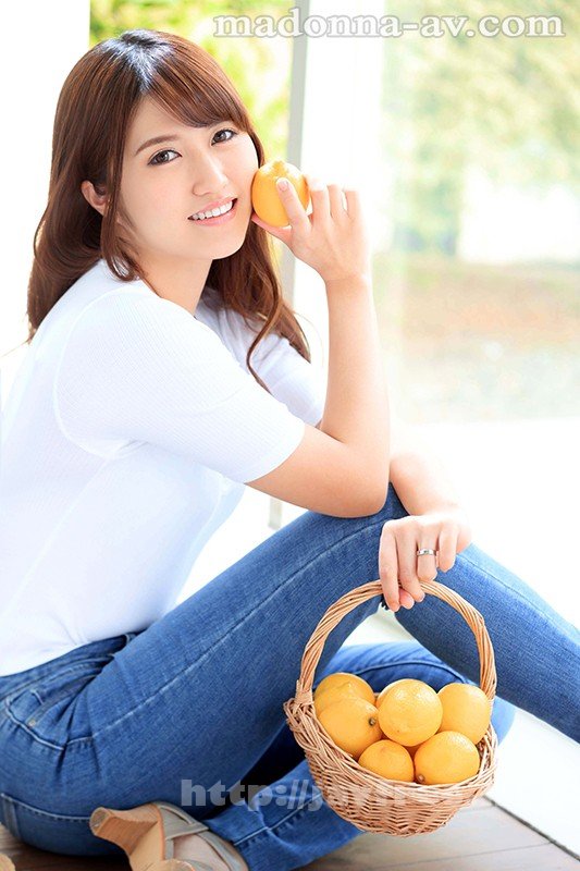 [HD][JUY-892] その笑顔、とれたて―。 レモン農家の人妻 内海静香 28歳 AVデビュー！！