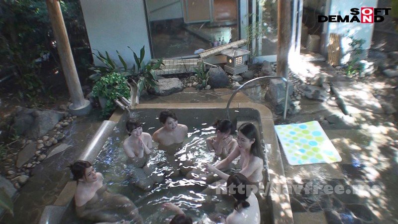 [SDEN-040] 『女湯入ってますよ？』石和温泉で素人男性が男湯だと思ってお風呂に入ろうとしたら女湯だった！AV撮影じゃないところで女優さんたちとSEXしちゃうのかガチドッキリモニタリング！！